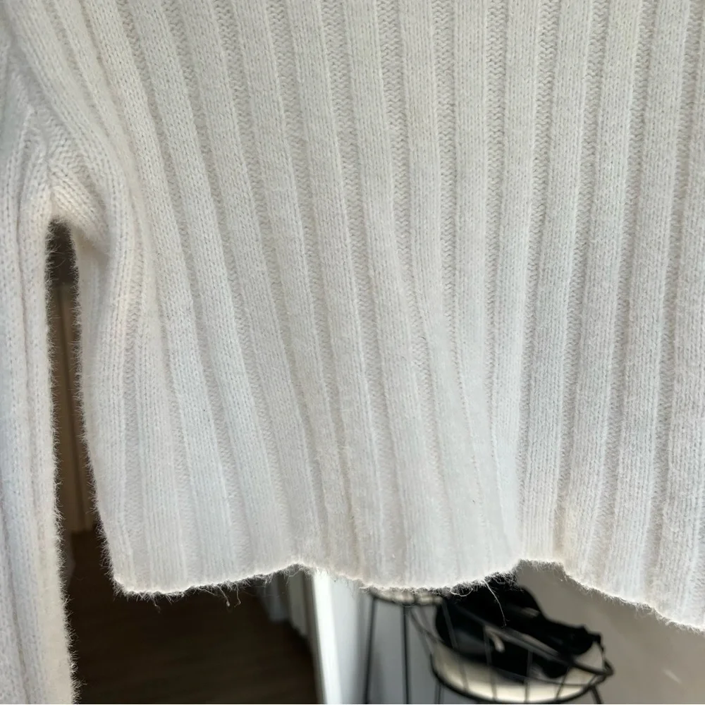 PacSun Sweater - Picture 4 of 7